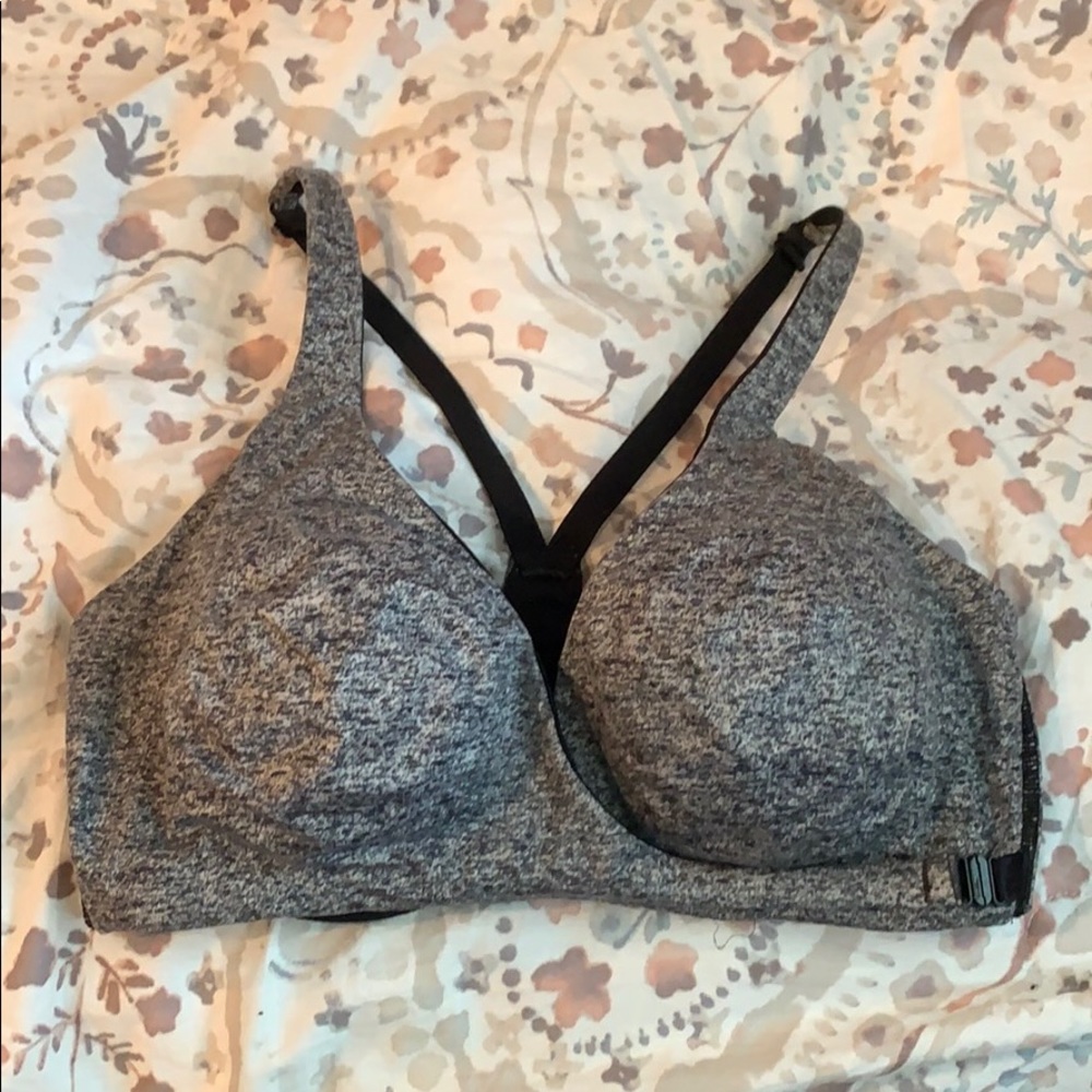 Victoria’s Secret Sports Wrap Around Bra